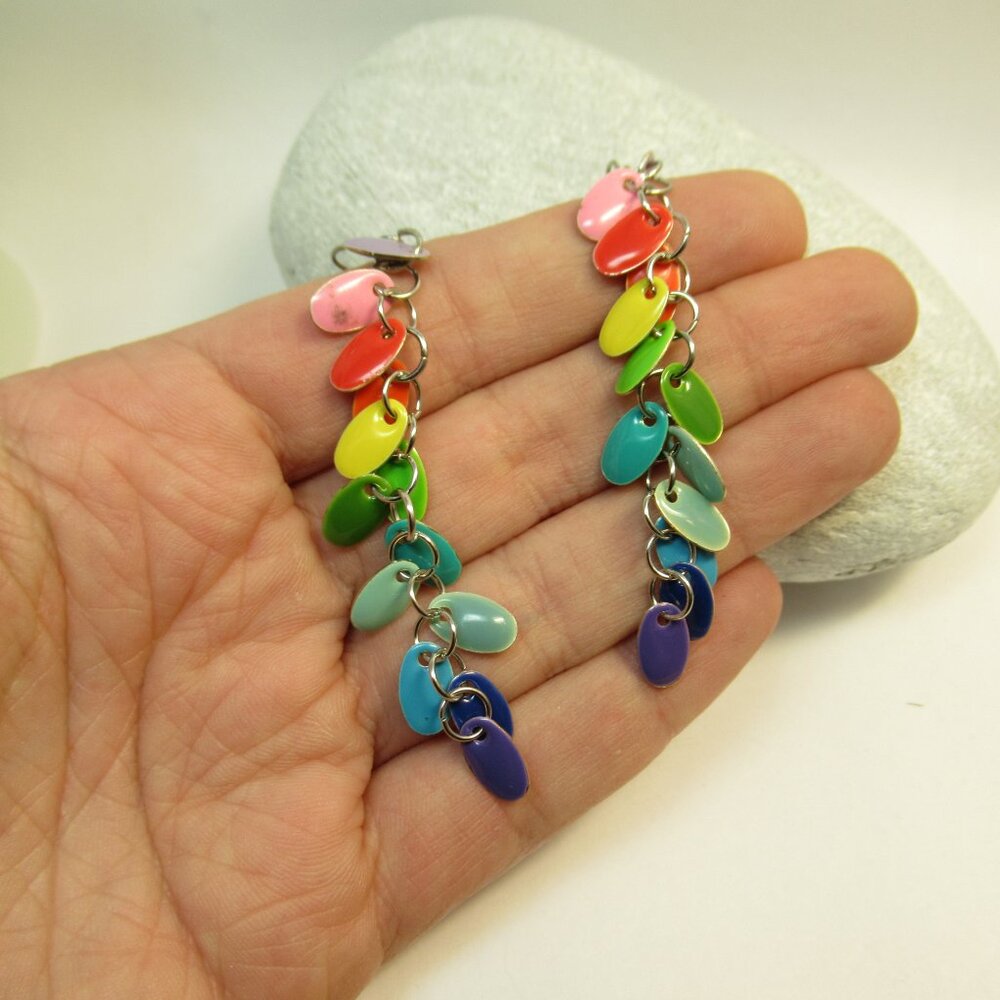 Long enamel dangle earrings - Picture 8 of 9